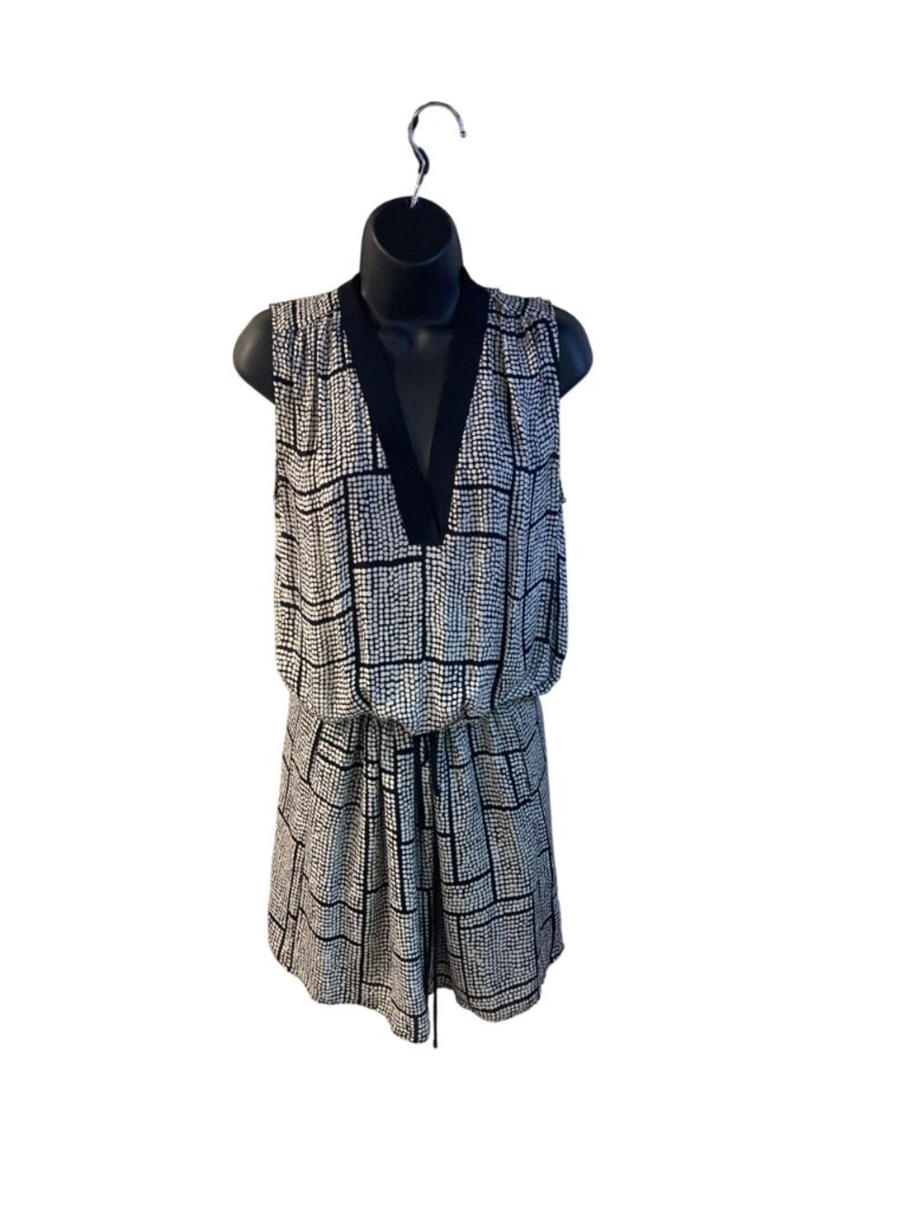 Vince Silk V Neck Blouson Drawstring Waist Dress Size Small - Picture 2 of 9